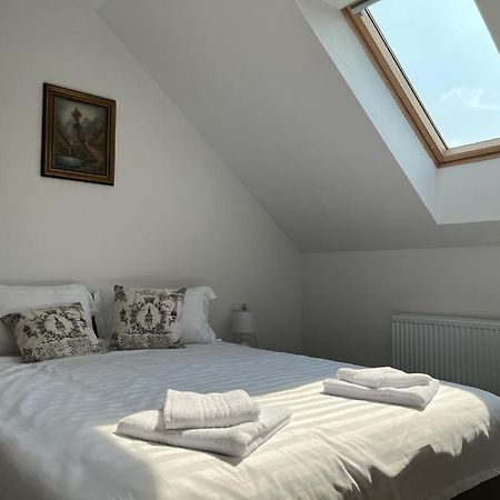 Sabina Apartaments Sfântu-Gheorghe エクステリア 写真